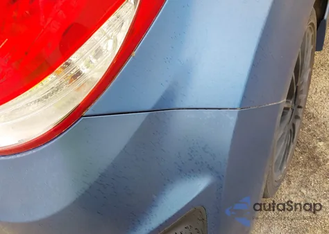 2016 Hyundai Veloster Turbo Rally Edition z USA, uszkodzony, nr VIN KMHTC6AE8GU258024